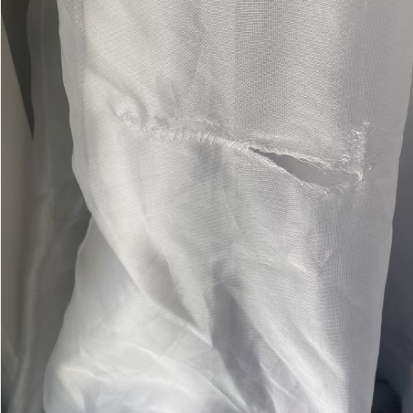 Beautiful Wedding Gown Dress size 6 - Picture 6 of 15